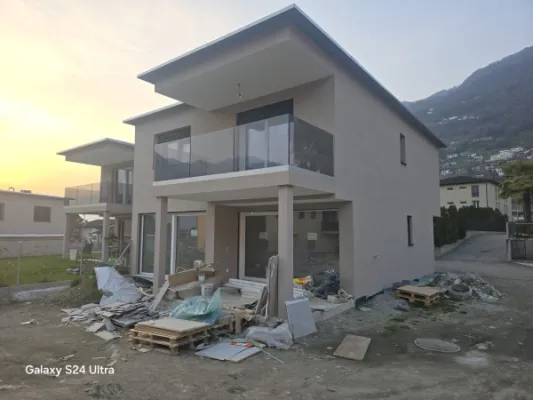 Casa di 4.5 locali , Cugnasco - Pronta consengna