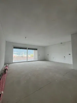 Appartamento di 4.5 locali, Camorino 